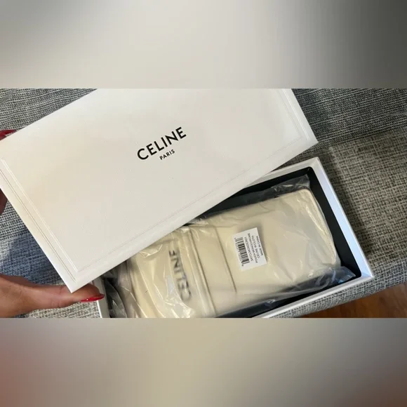Brand new Celine sunglass calfskin case Celine Smooth Calfskin Sunglasses Pouch Tan 1663668  main image 3